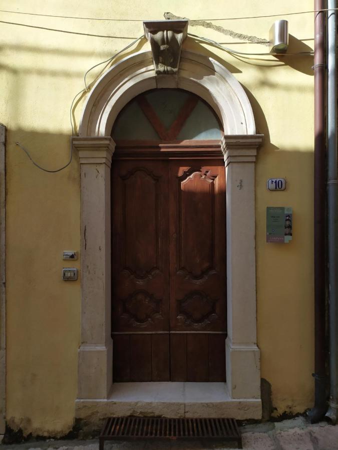 Stanze Don Gesualdo Alloggio Turistico Taurasi Exterior photo